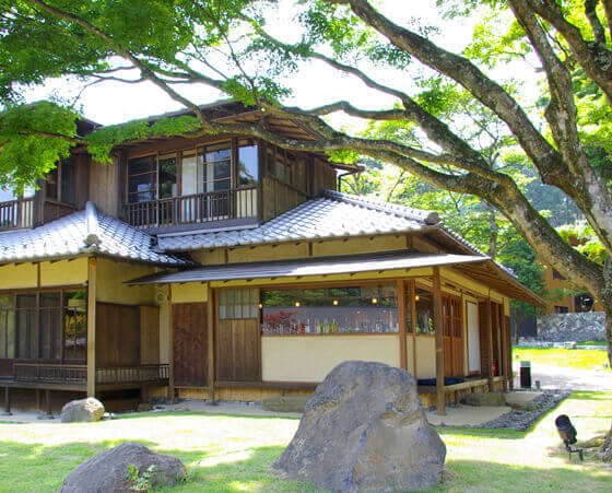 箱根の旅館の和食堂の外観